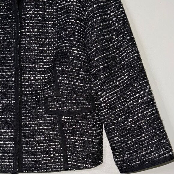 Talbots Black and White Structured Blazer - Picture 4 of 15